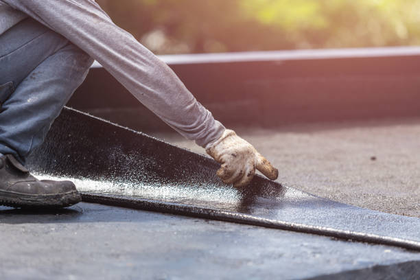 Professional Vapor Barrier Installation technician working in North Star, MI